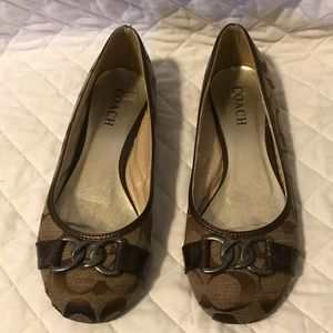 Coach flats